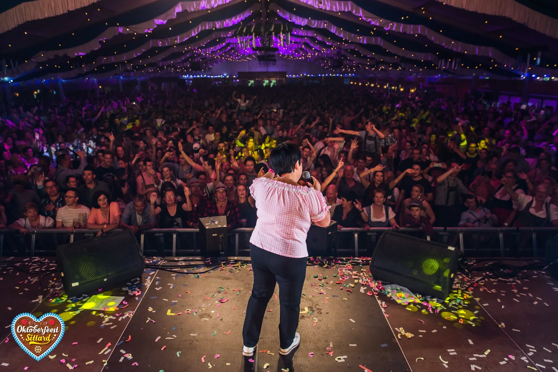 Beppie Kraft tijdens Oktoberfest Sittard
