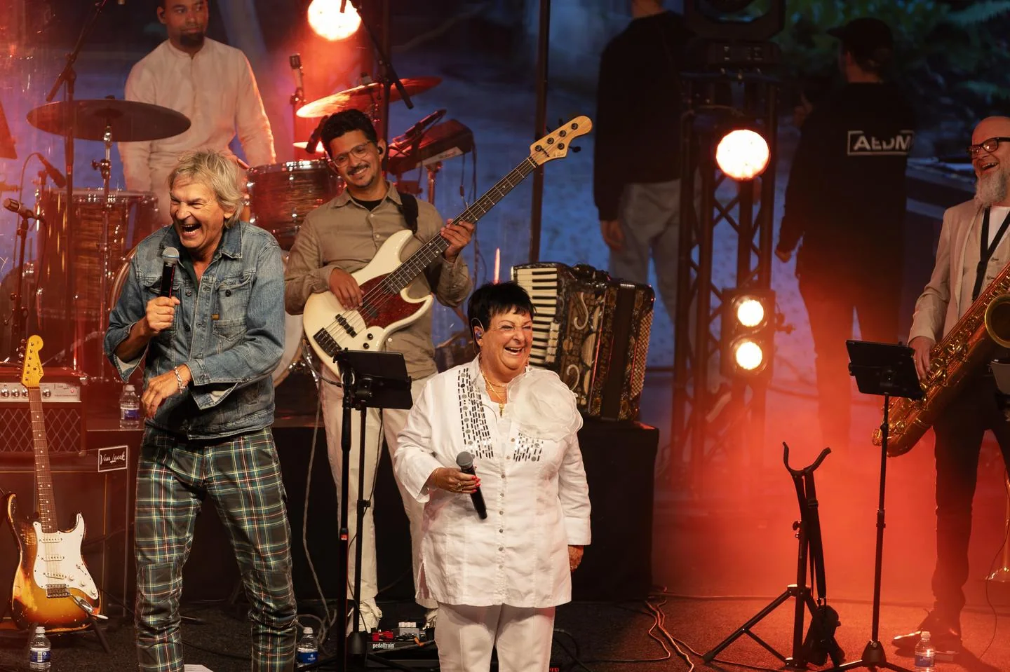 Beppie Kraft tijdens een theatershow